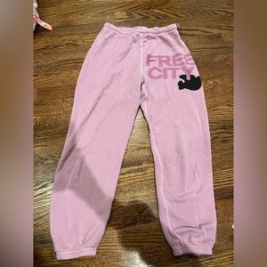 Free city sweatpants